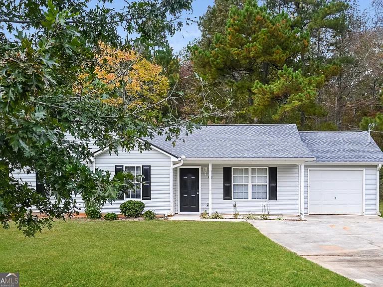 188 Carthage Blvd — Photo 1
