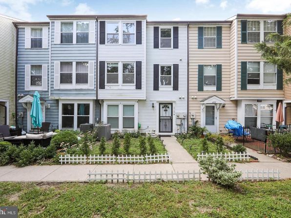 2710 Greenwood Dr, Lindenwold, NJ 08021