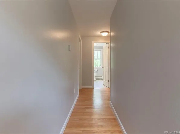 915 North Stone Street, Suffield, CT 06093