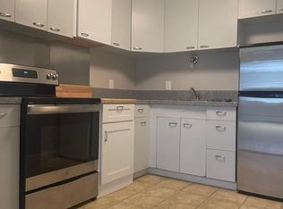 300 N 70th St #3, Seattle, WA 98103
