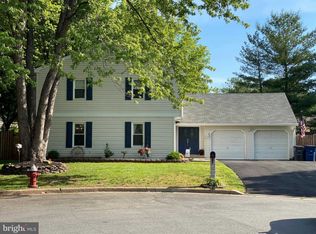 106 Dove Tree Ct, Sterling, VA 20164