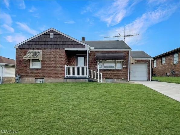 330 Westwood Dr, Steubenville, OH 43953