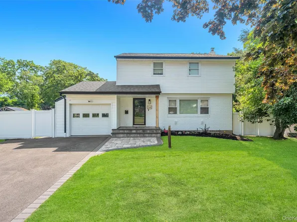 241 Tree Road, Centereach, NY 11720