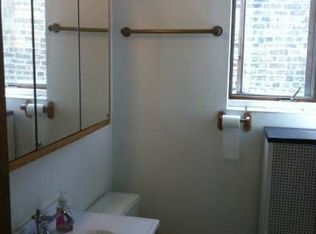 3749 N Magnolia Ave, Chicago, IL 60613