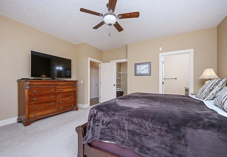 544 Rocky Vista Gdns NW — Photo 17
