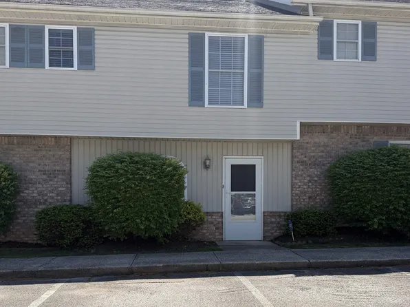 770 E Sherwood Hills Dr, Bloomington, IN 47401