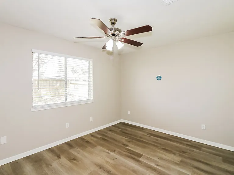4509 Fox Run St — Photo 12