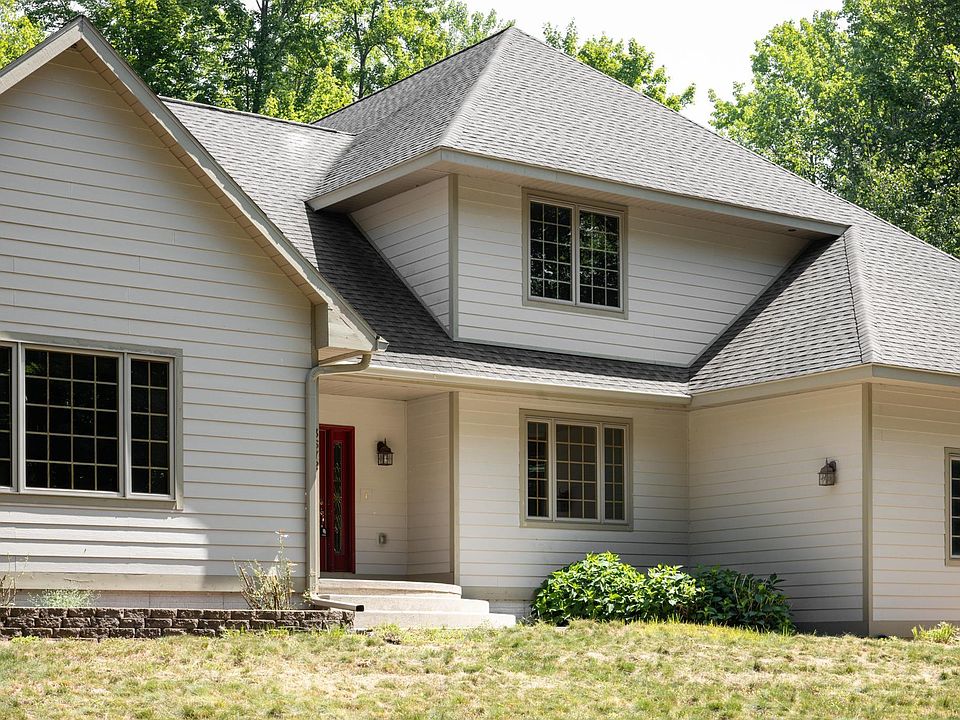 1st image of 3672 Dock Rd