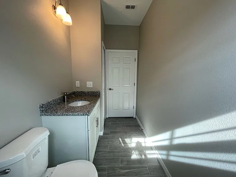 407 Bedlington Ct — Photo 19