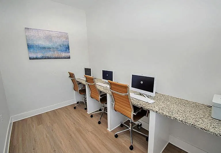 GRANDVIEW AT CLEAR POND APARTMENTS — Photo 35