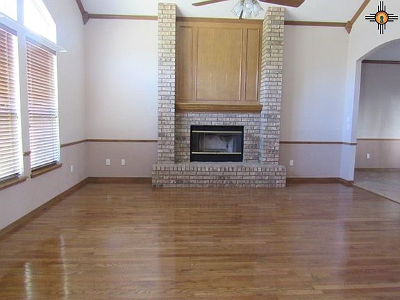 4th image of 516 Chanticleer Pl
