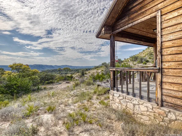 23642 N Hwy 55, Barksdale, TX 78828