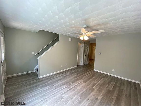 4th image of 312 Amblewood Way