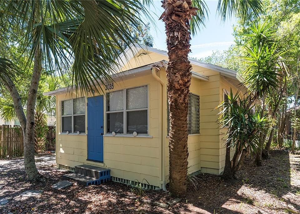 1st image of 3035 E Tamiami Cir