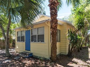 3035 E Tamiami Cir, Sarasota, FL 34234