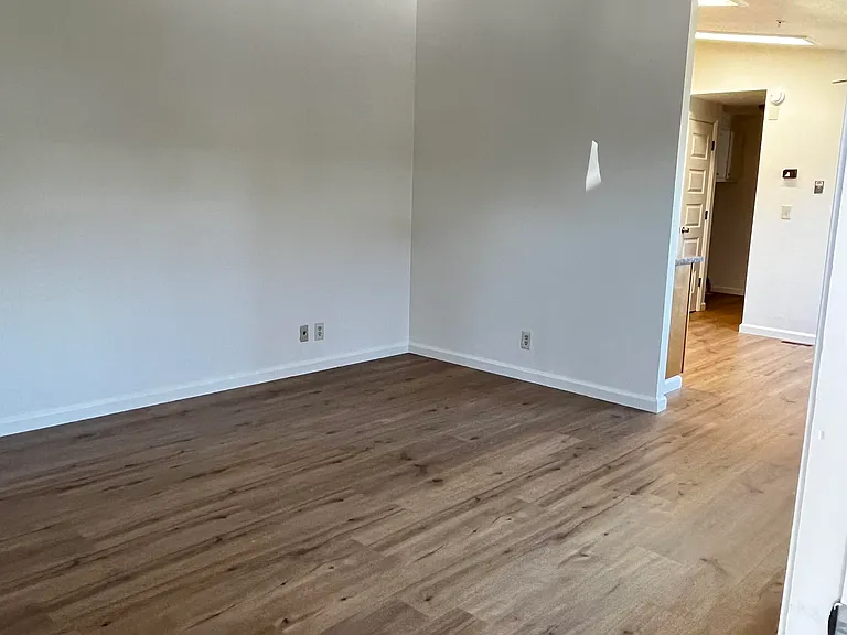 533 Soscol Ave #100 — Photo 7