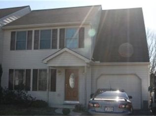724 Fieldstone Ln, Elizabethtown, PA 17022