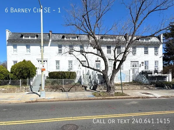 6 Barney Cir SE APT 1, Washington, DC 20003