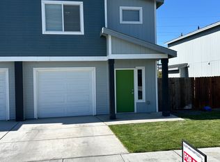 1055 NE Emerald Dr, Hermiston, OR 97838