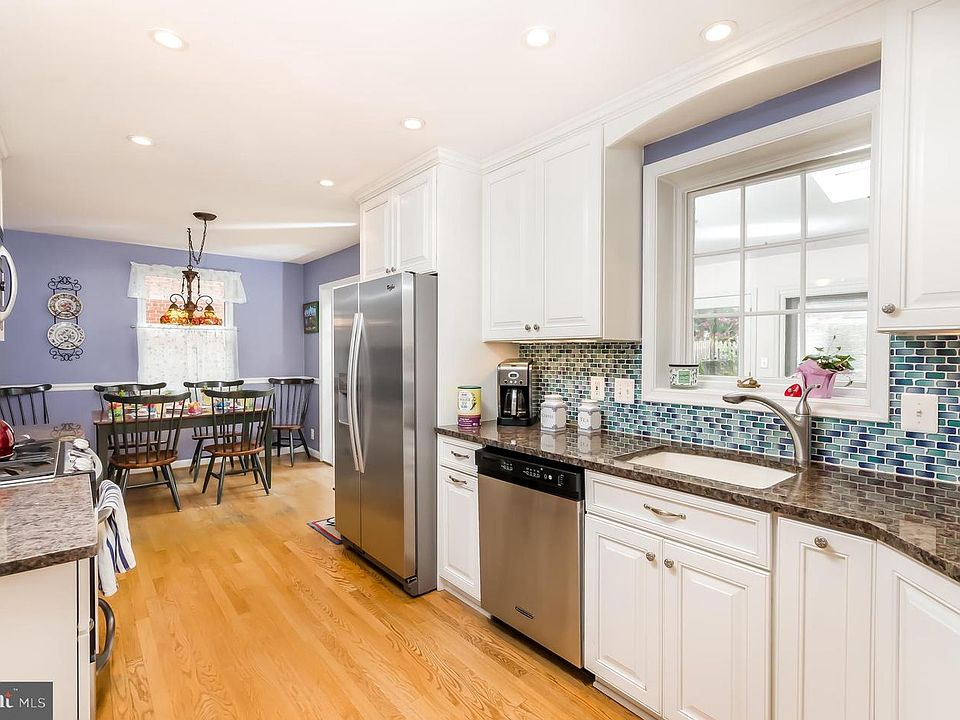1st image of 204 Uhler Trl