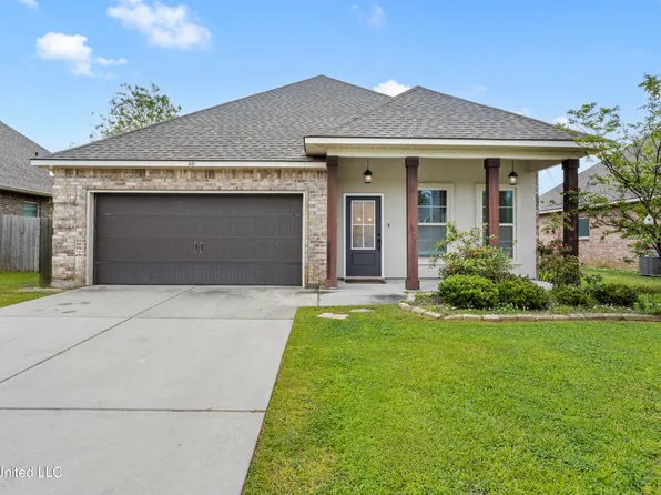 861 Reunion Place Cir, Biloxi, MS 39532