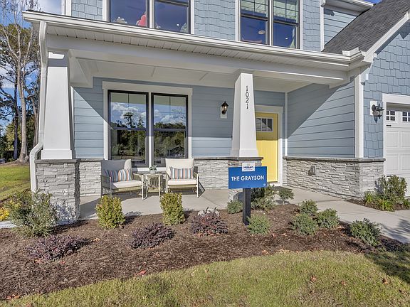 1- HHHunt Homes Grayson Front Porch