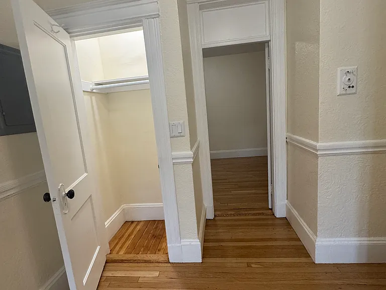 1183 Commonwealth Ave — Photo 9