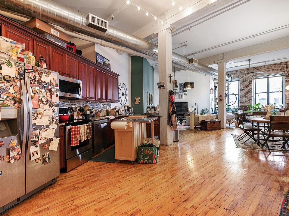 Kitchen & Living Area