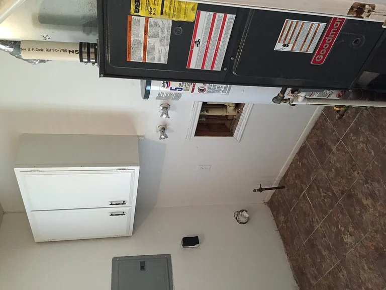 7902 Wilson St — Photo 8