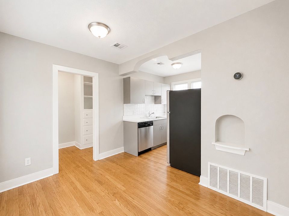 1st image of 835 East Dr APT 8