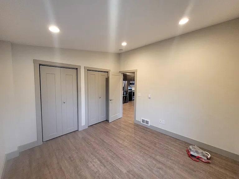 17425 Mallard Cove Ln — Photo 2