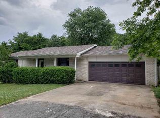 105 Foxfire Dr, Paragould, AR 72450