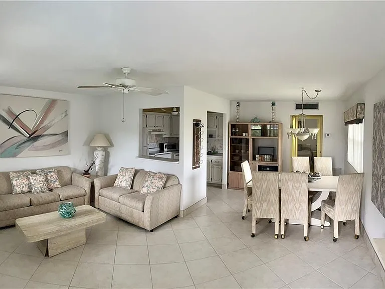 286 Monaco Way #F — Photo 6