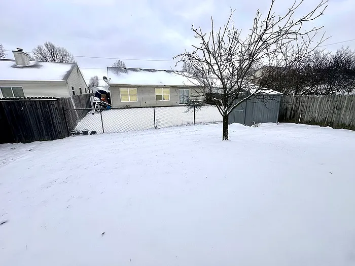 2233 Historic Oaks Blvd — Photo 3