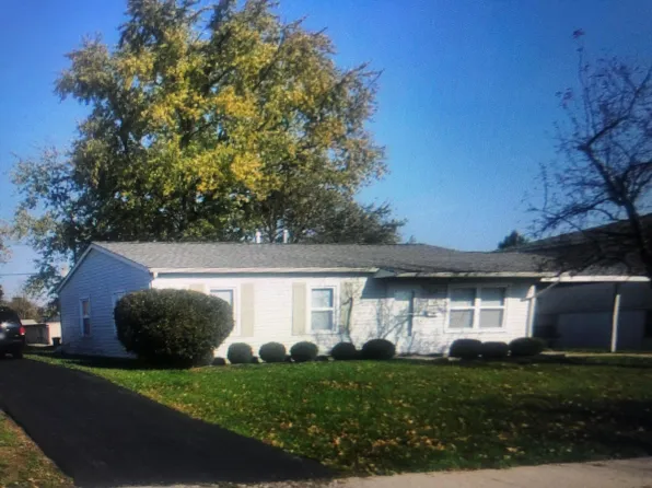 228 Indianhead Dr, Heath, OH 43056