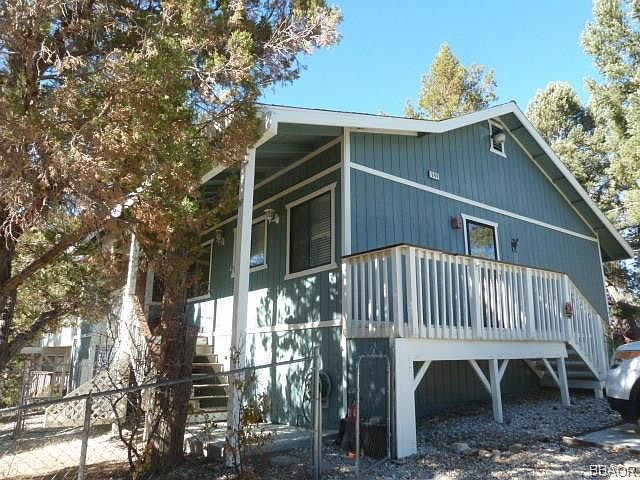 1st image of 544 Wallace Ln