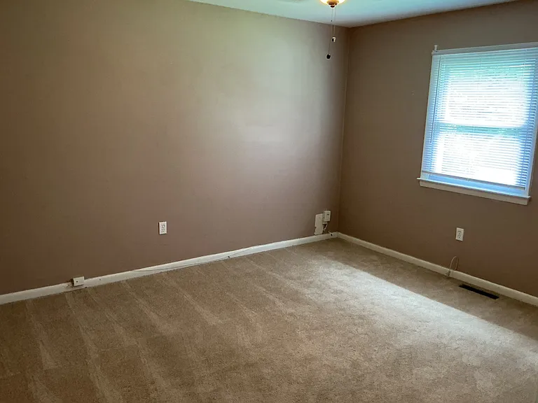1012 Turkey Point Rd — Photo 6