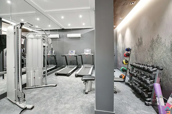 Rented by EXR | media 18