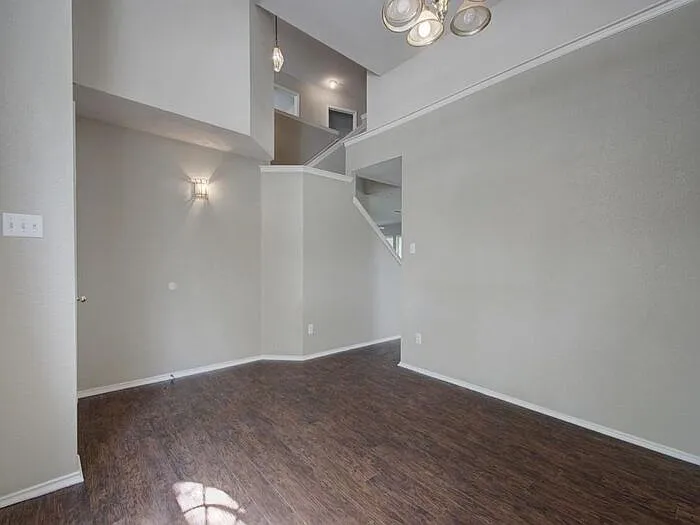 427 Territory Trl — Photo 14