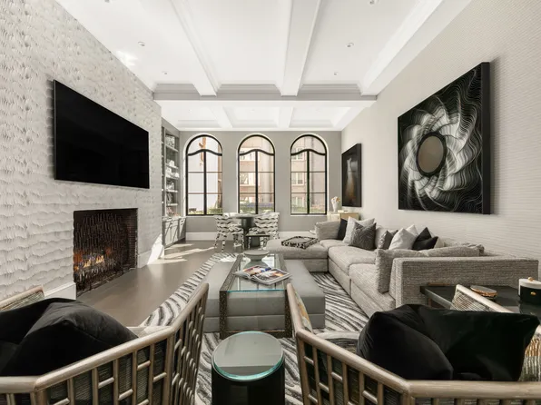 34 East 62nd Street image 10 of 30