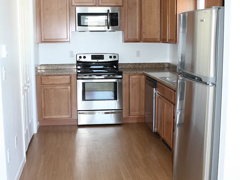300 W Simpson St #B — Photo 12