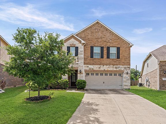 2nd image of 15723 Huddleston Dr