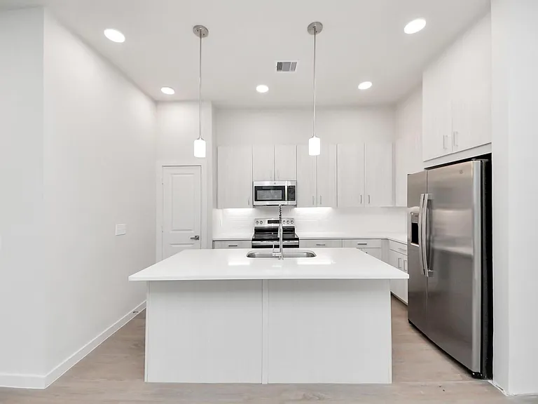 7330 Leighton Meadow Ln — Photo 16