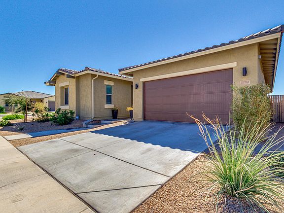 4th image of 22753 E Munoz St