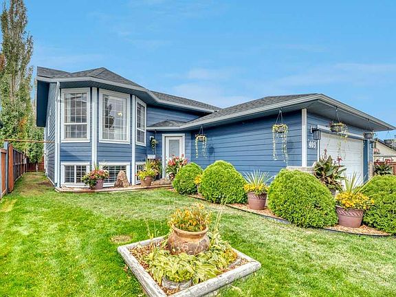 3rd image of 409 E Strathford Bay