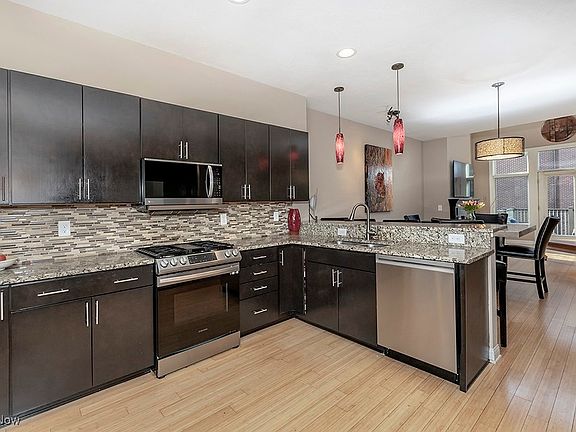 4th image of 1374 Slate Ct
