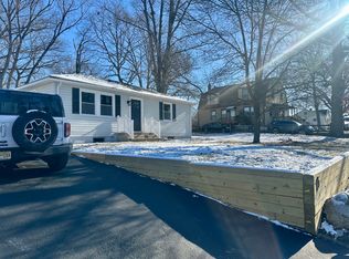 15 Delaware Ave, Hainesport, NJ 08036