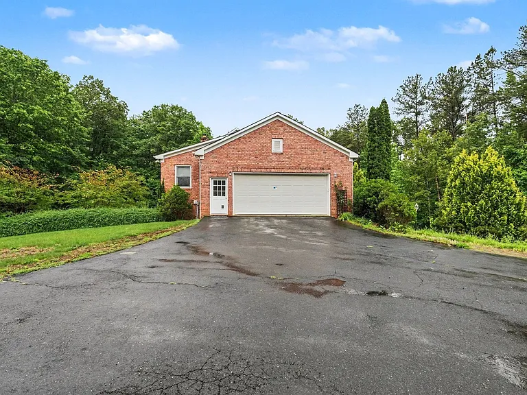 10 Piper Pl — Photo 41