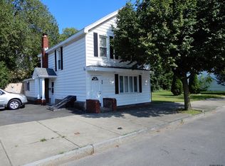 90 Hill St, Troy, NY 12180