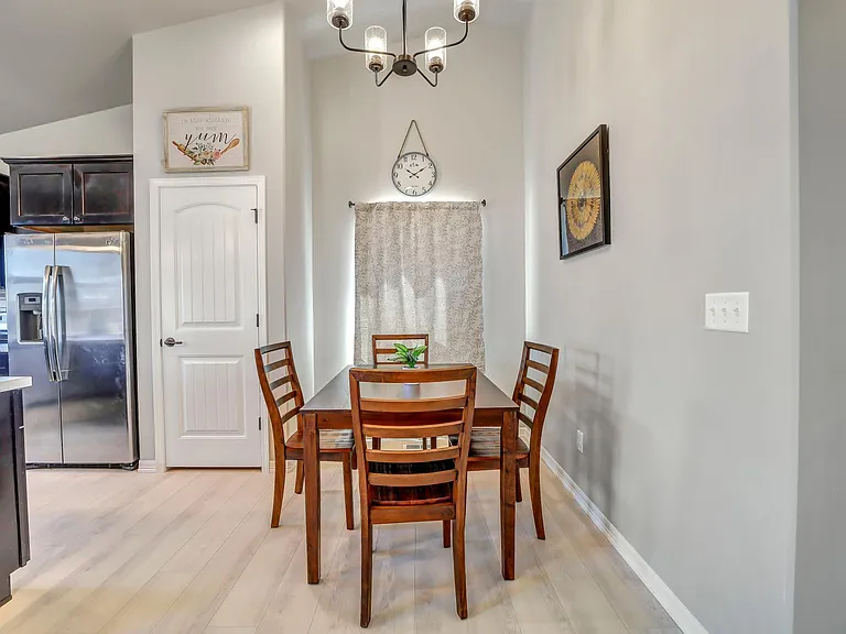 1142 White Birch Ave — Photo 11
